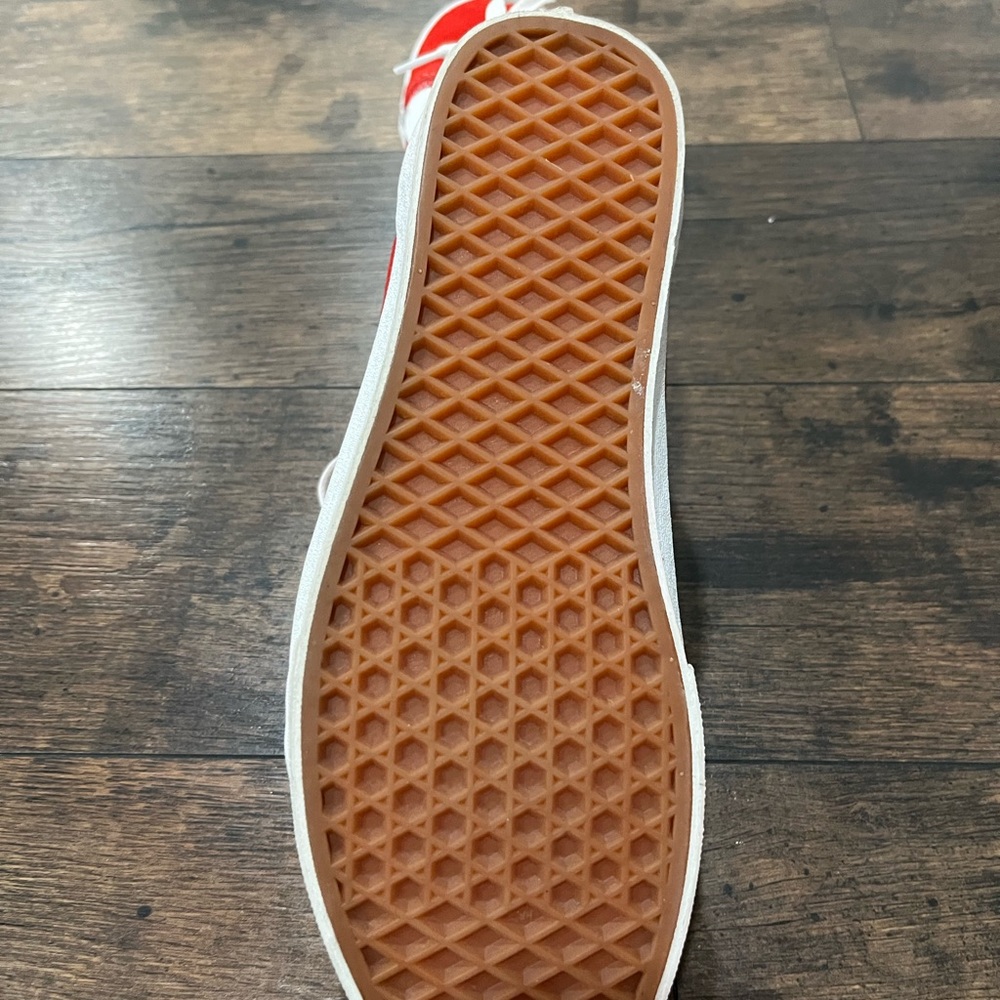 Vans - Picture 3 of 5